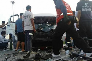 Анонос изображения к новости Пять туристов пострадали в аварии