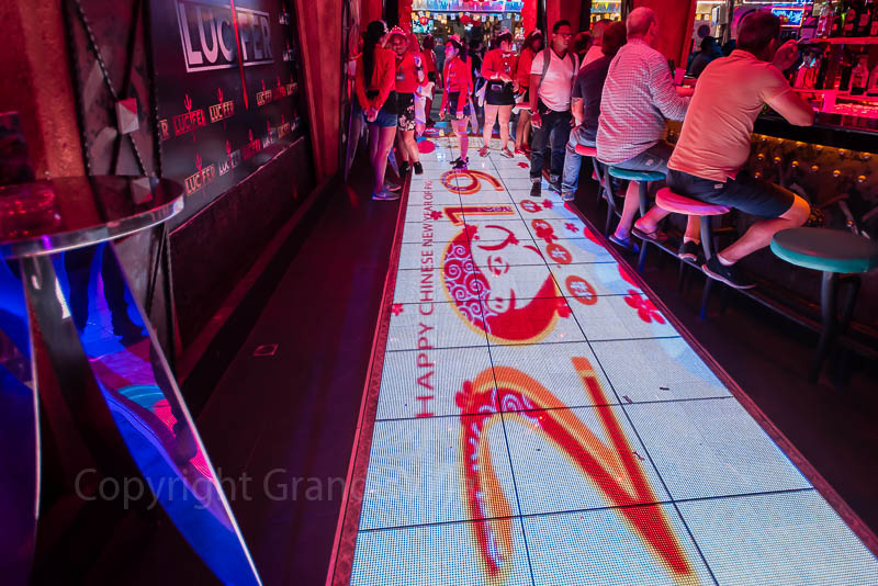 Вечеринка по случаю Китайского Нового Года в одном из баров в Паттайе