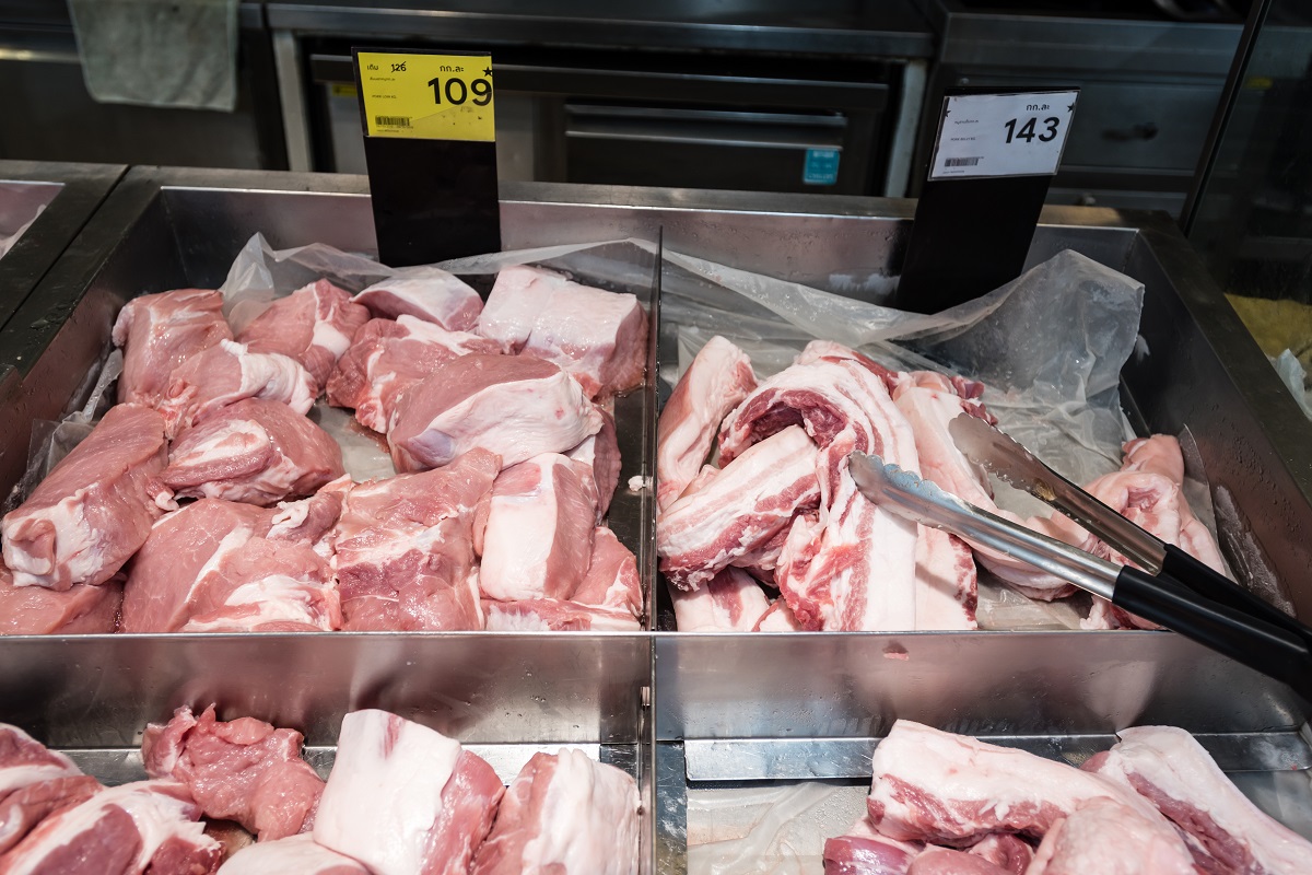 Сколько стоит свинина в Таиланде? 109 батов