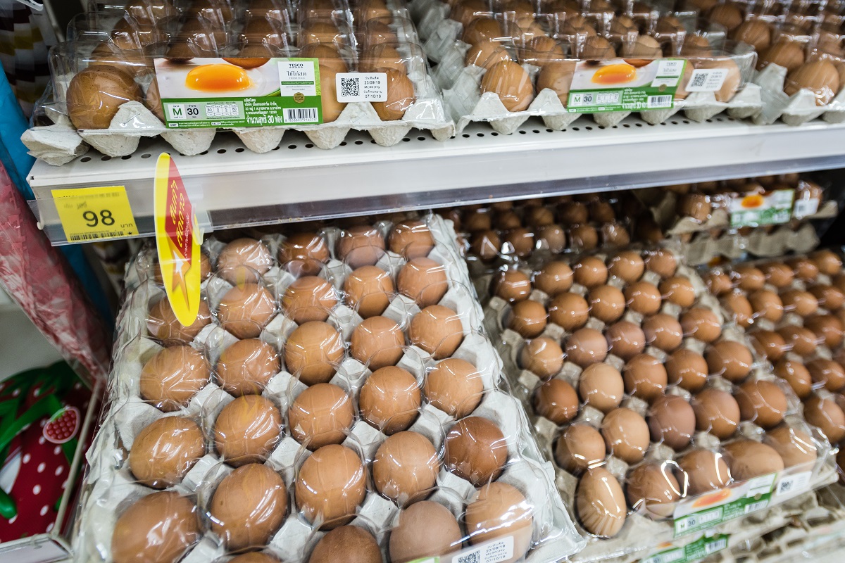 30 яиц в Таиланде стоят 98 батов