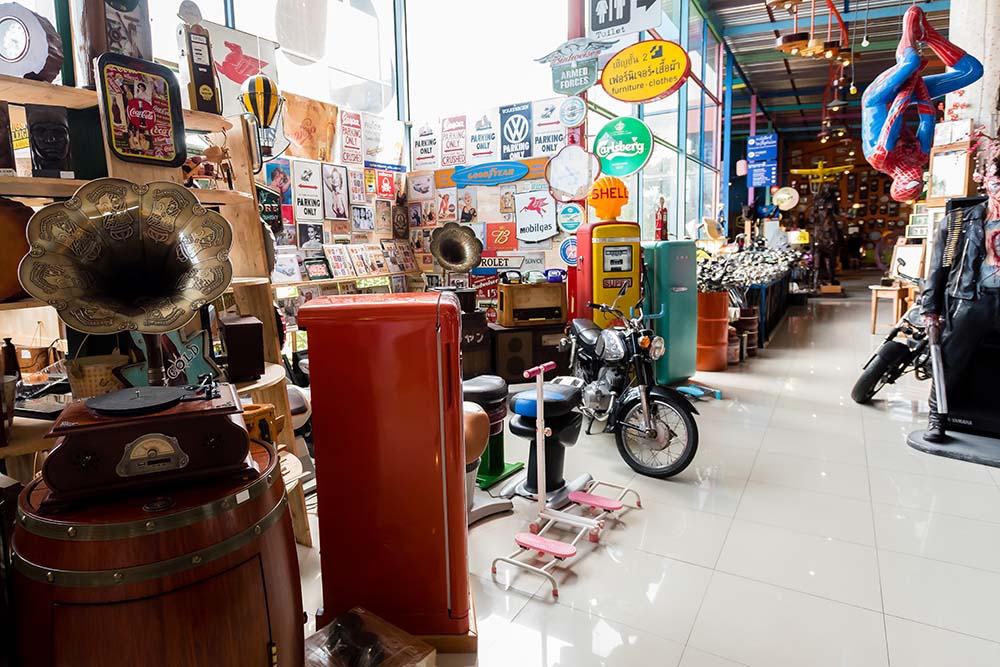 Старинные и рабочие граммофоны по цене от 5000 батов