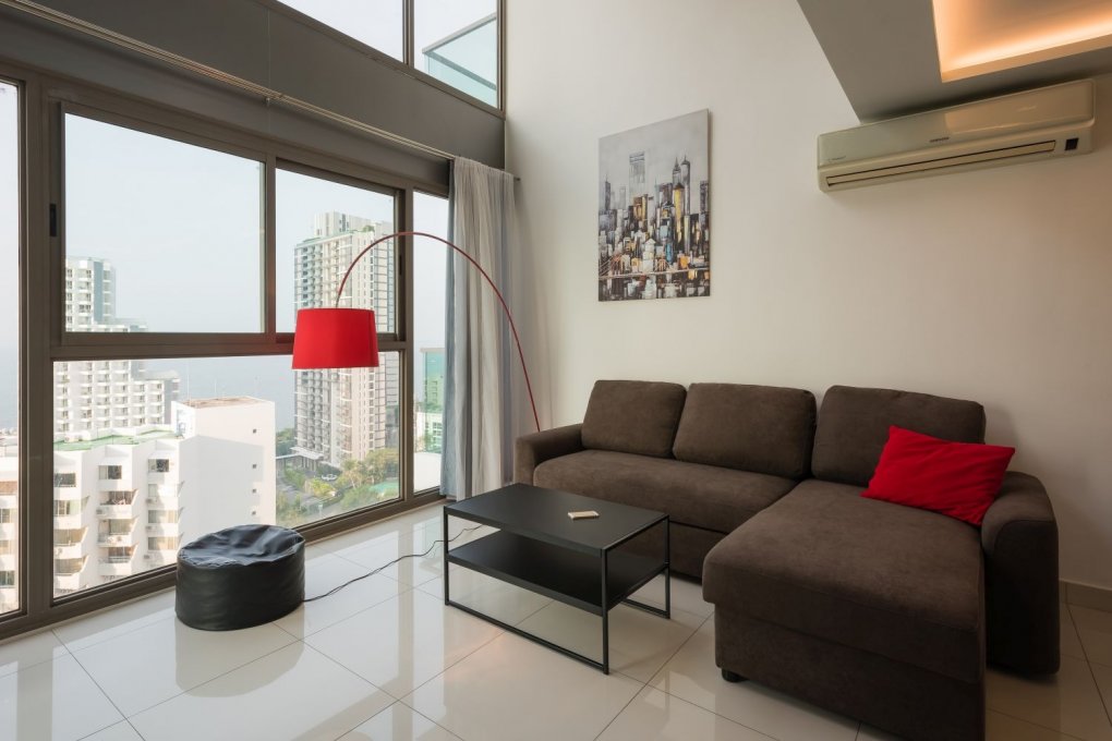 Дополнительная гостевая спальня с видом на Сиамский залив в квартире Wongamat Tower
