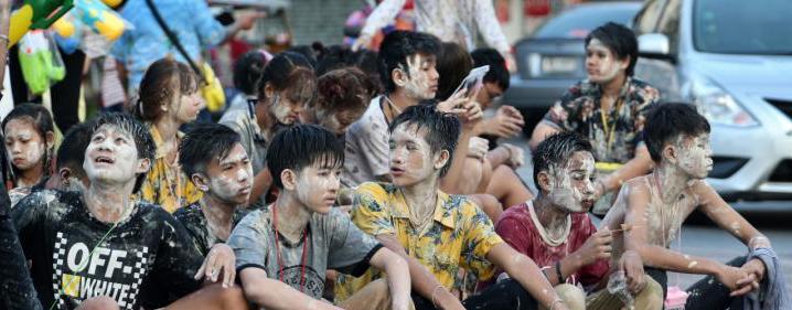 Изображение для новостной статьи - Белая глина Сонгкрана не так безопасна для кожи, как считалось ранее