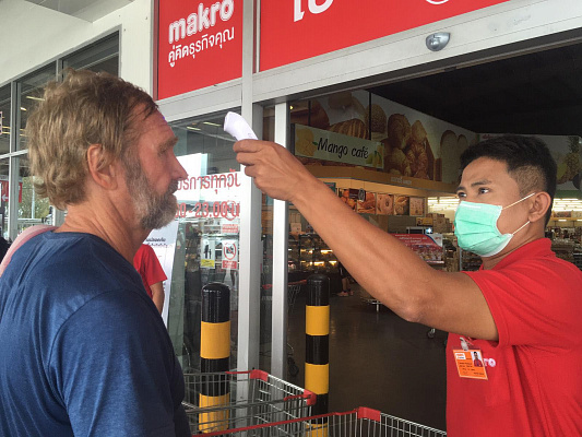 Изображение для новостной статьи - Новости Таиланда: В магазинах Паттайи всех посетителей проверяют на коронавирус