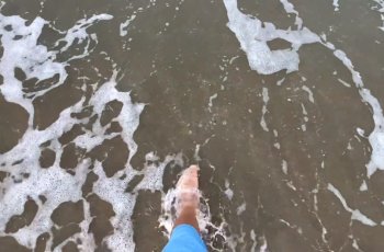 Едем на байке до пляжа с морем на Джомтьене