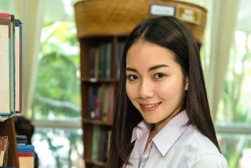 Изображение для анонса к статье - Тайский или английский для мечтающих жить в Таиланде