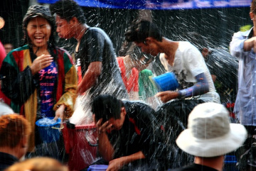 Изображение для анонса к статье - Празднование тайского Нового года Сонгкран