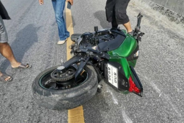 Анонос изображения к новости Жесткая авария на мотоцикле произошла в Таиланде - водителя порвало на две части