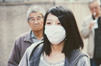 Китай опасается второй волны заболевания из-за привозных случаев заражения