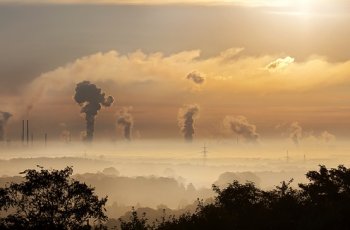 Из-за смога на севере Таиланда заболели тысячи людей