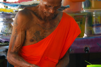 Тайская магическая татуировка сак янт