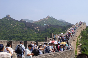 Изображение для анонса к статье - Почему китайцы предпочитают путешествовать большими отрядами
