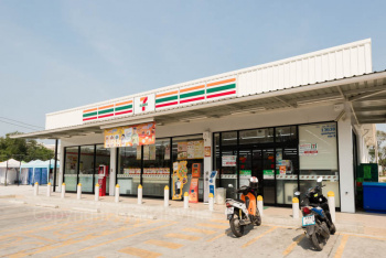 7-Eleven и Family Mart - круглосуточные магазины в Таиланде