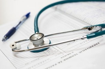 Платная медицина. Сколько стоит вылечить ОРЗ в частной больнице?