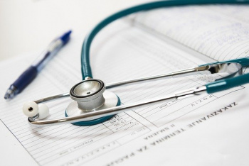 Платная медицина. Сколько стоит вылечить ОРЗ в частной больнице?