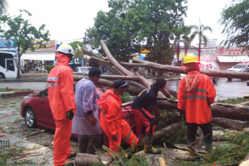 Анонос изображения к новости На Пхукете прошелся небольшой ураган