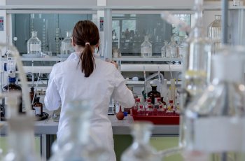 Третья фаза испытаний собственной вакцины начинается в Таиланде