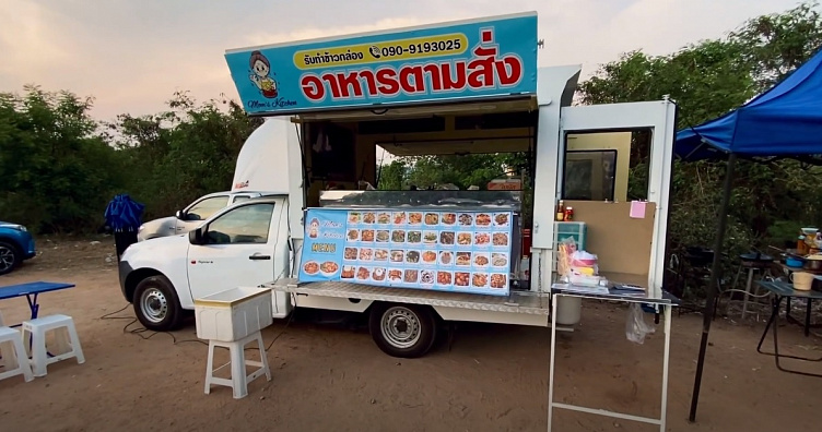 Изображение для статьи - Так выглядит настоящий тайский стрит фуд. Вкусная еда по приемлемым ценам, которая готовится в мобильном ресторане